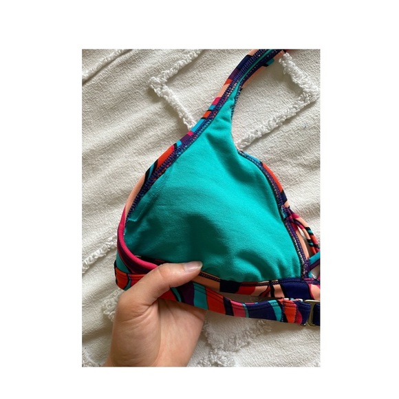 Roxy - Colorful Bikini Set - Picture 5 of 9